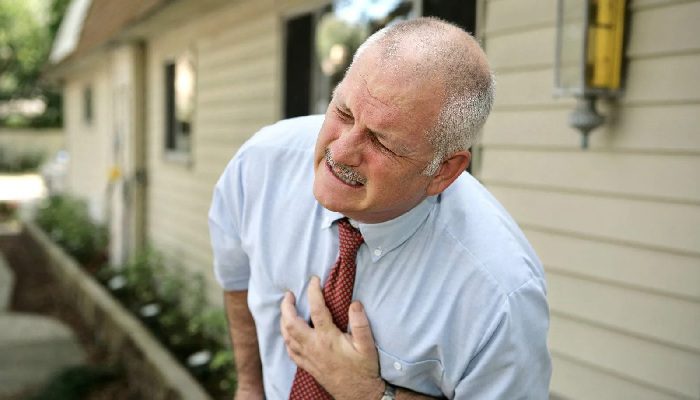 Cao huyết áp kéo dài dễ gây suy tim.